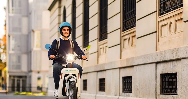 eCooltra Impresa, arriva in Italia il servizio si scooter sharing elettrico per le aziende