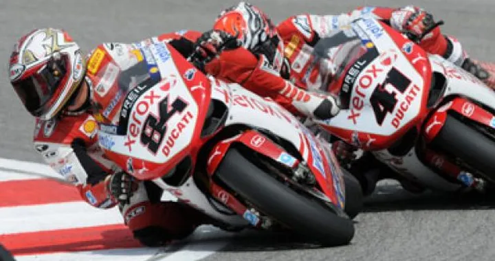 Noriyuki Haga e Michel Fabrizio con Ducati anche nel 2010