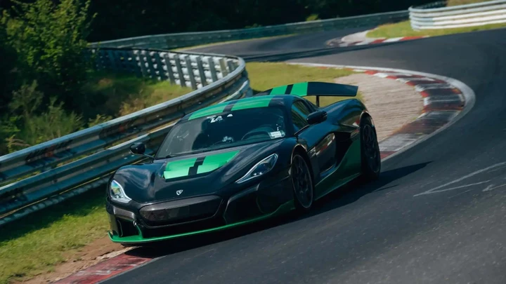 Rimac Nevera: in un video il giro record al Nurburgring