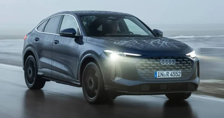 Audi Q6 e-tron, nuova entry level da 326 CV e ricarica 270 kW: i prezzi