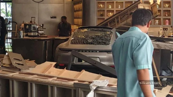 Scambia freno e acceleratore, Porsche sfonda l’ingresso di un hotel