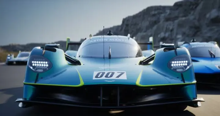 Aston Martin Valkyrie LM, hypercar per dominare la pista