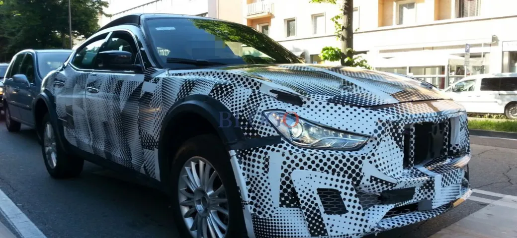 Maserati Levante: nuove foto spia su strada