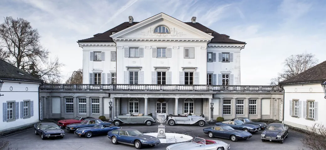 2 milioni di euro per la collezione di auto trovata in un castello