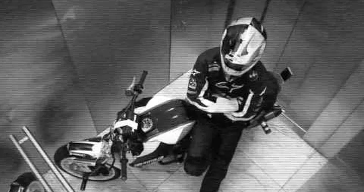 Chris Pfeiffer rides BMW Tower