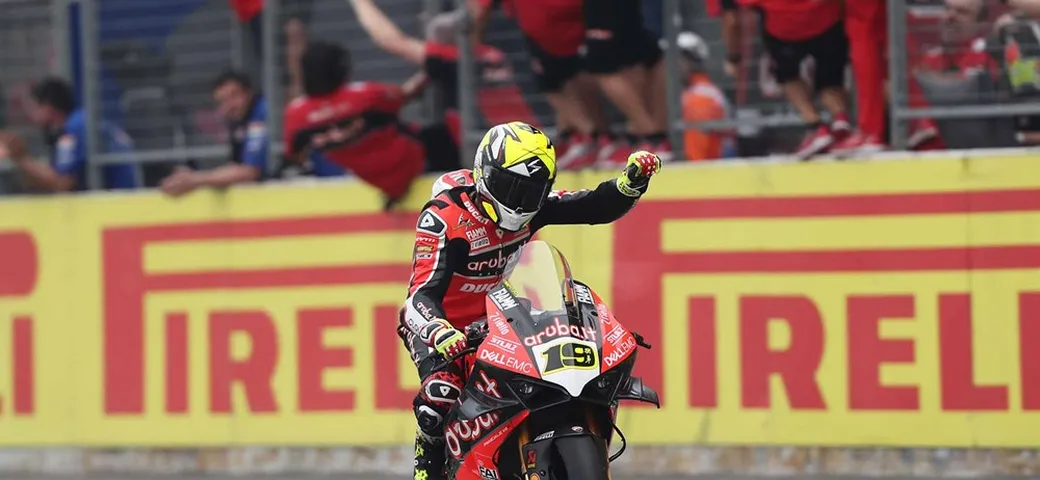 SBK, Bautista mette la “settima”! Polemiche: con la Rossa non c’è storia
