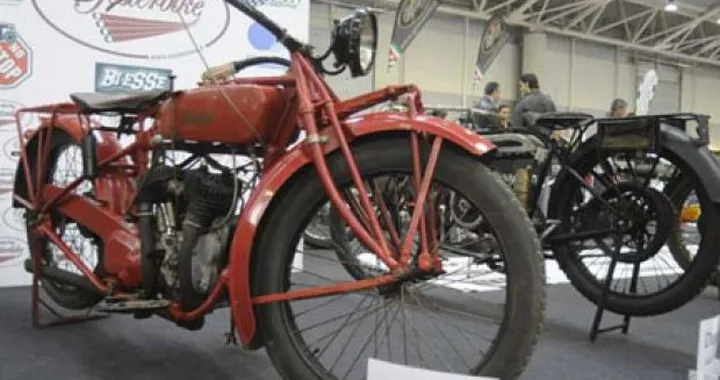 Fuoriserie: moto d'epoca in mostra a Roma