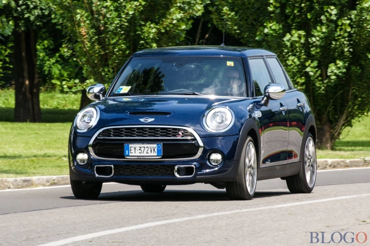 Mini Cooper SD 5 Porte: prova su strada