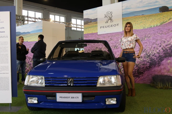 Le Cabrio Peugeot al Salone di Padova 2016 [Video]
