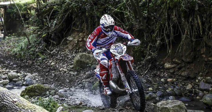 Tragedia alla 6 giorni di Enduro: inglese muore disidratato