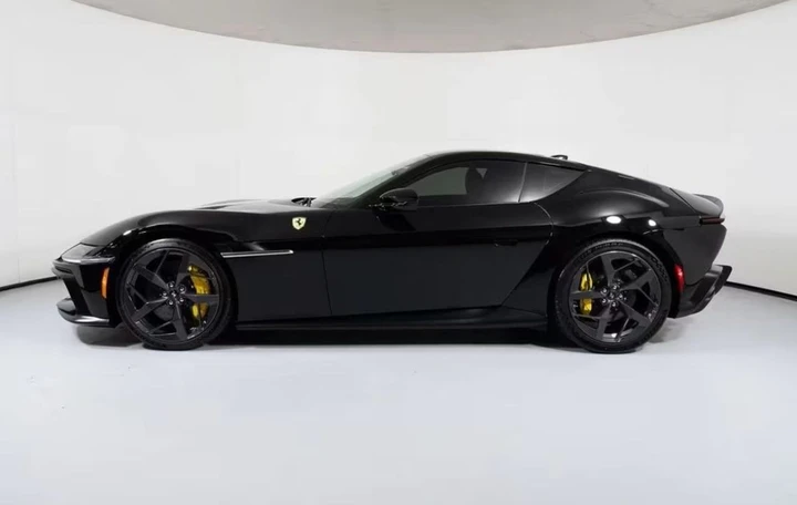 Anche Batman sceglie Ferrari, il Cavallino in versione 