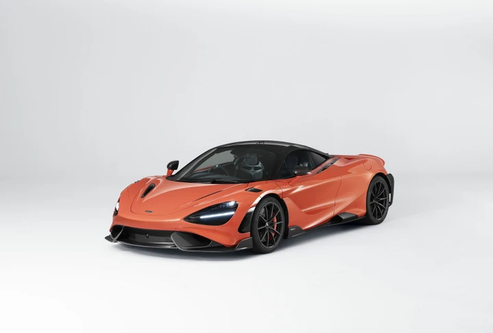 McLaren 765LT: nuovo modello di supercar della Casa di Woking