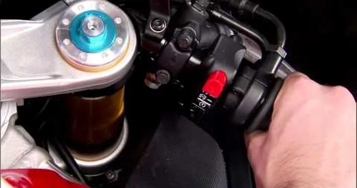 APRC - Aprilia Performance Ride Control - video ufficiale