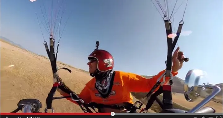 Harley-Davidson volante [Video]