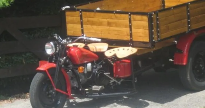 Foto del giorno: Motocarro Guzzi