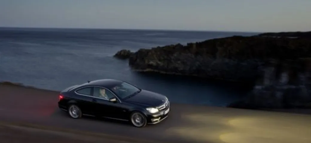 Mercedes Classe C Coupè ed E Coupè: dal 2012 arriva la trazione integrale 4Matic