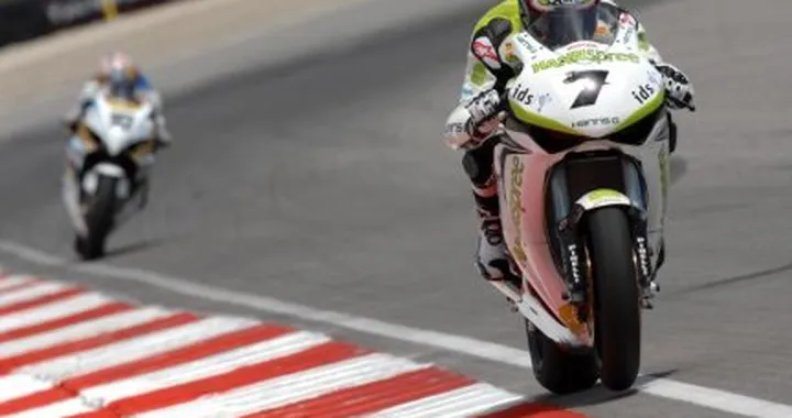 SBK: Checa in pole, davanti a Neukirchner e Bayliss