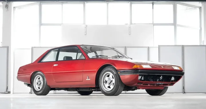 La Ferrari 365 GT4 2+2 di Niki Lauda torna all'asta a Monaco