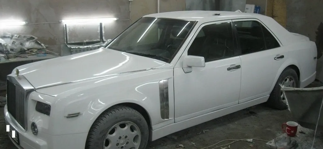 La vecchia Classe E diventa una Rolls-Royce