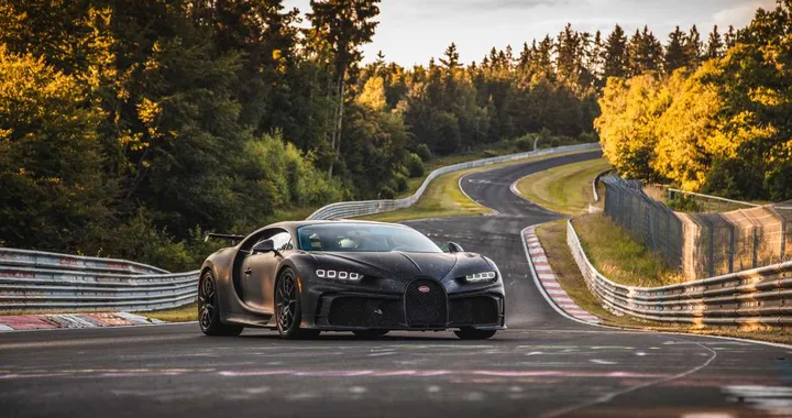 Bugatti Chiron Pur Sport: test finali al Nürburgring