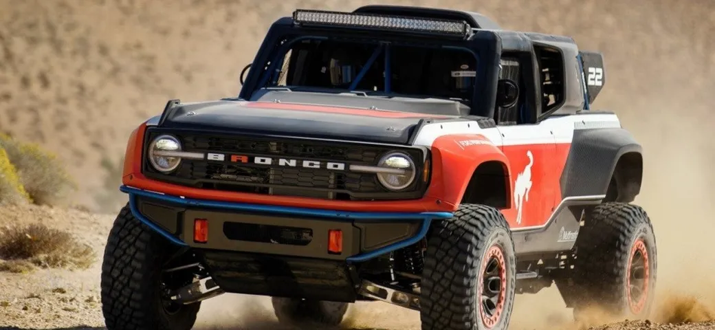 Ford Bronco DR: edizione speciale pronta-corse per i clienti sportivi