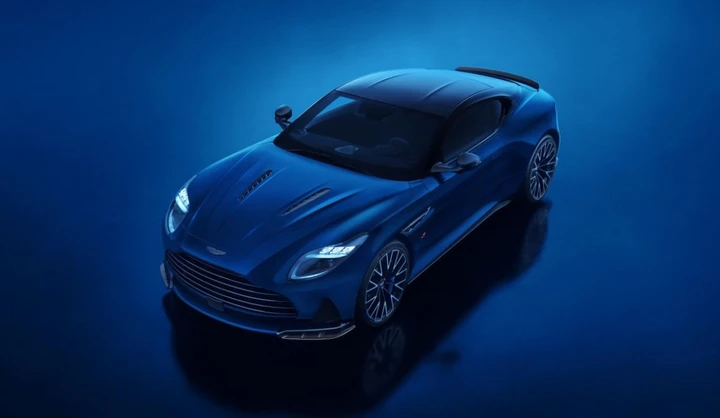 Aston Martin DB12 S, V8 da 700 CV e assetto rinnovato