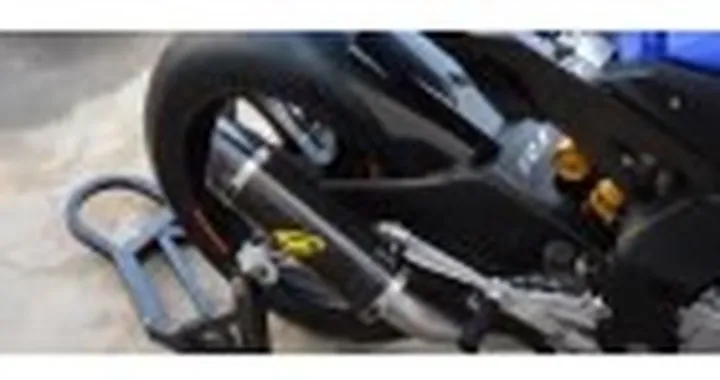 Yamaha R1 Superbike: primi giri a Thunderhill [Video]