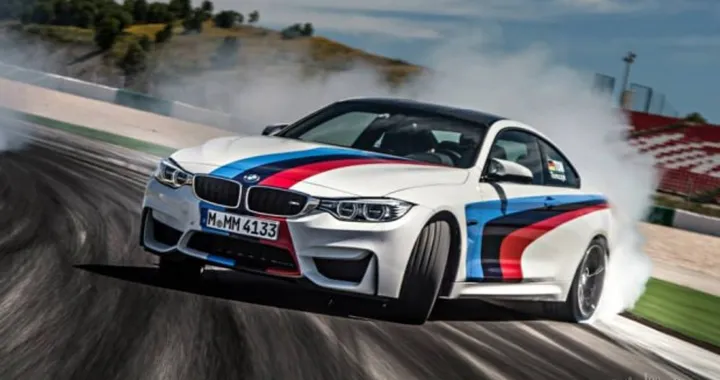 BMW M4: drift con i piloti del DTM