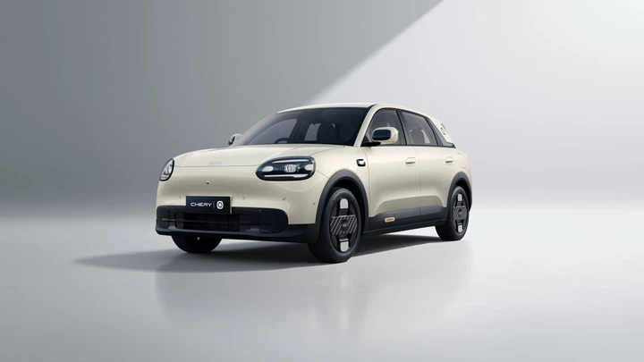 Chery, cinque novità a Parigi: Tiggo 8 e 9 arrivano a novembre, OMODA 4 e 5 nel 2027