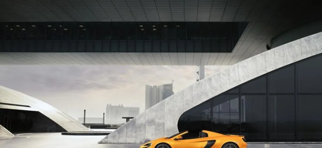McLaren 650S Spider: immagini e caratteristiche tecniche