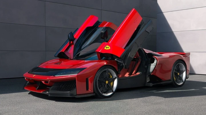 Ferrari F80 in vendita a prezzo record: 6,3 milioni per la felicità