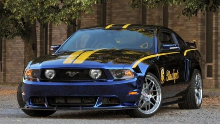 Ford Mustang Blue Angels edition