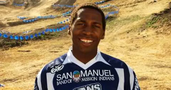 2010 Yamaha YZ450F - Valentino Rossi, Colin Edwards, James Stewart, Jorge Lorenzo