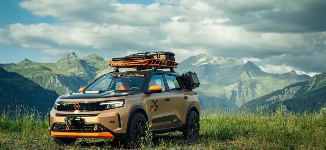 Opel Frontera Gravel debutta col suo assetto d'avventura al Red Bull 400