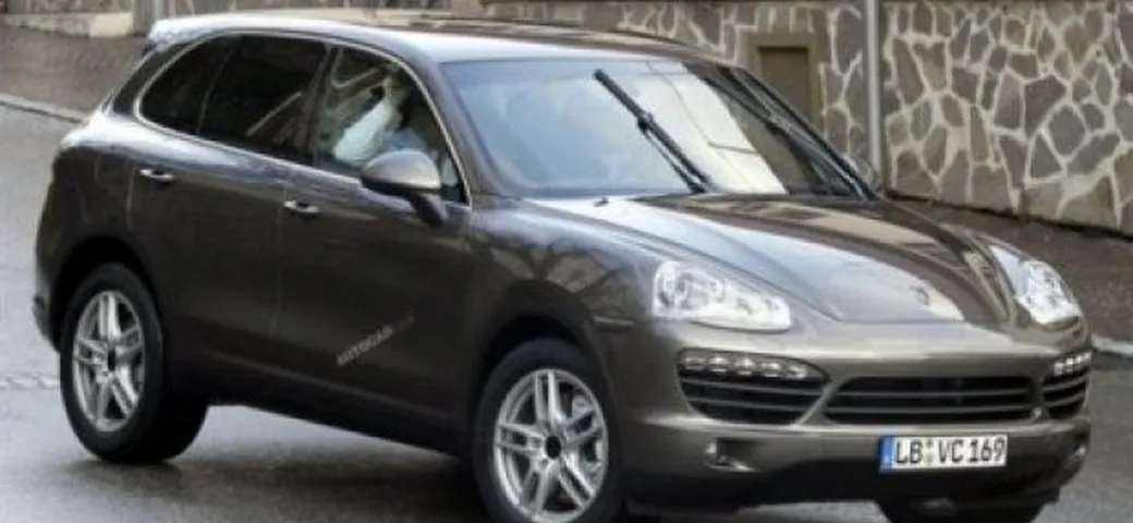 Porsche Cayenne: foto spia 