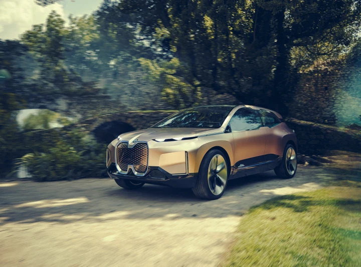 BMW Vision iNext: il SUV del futuro al salone di Los Angeles 2018 [Video]