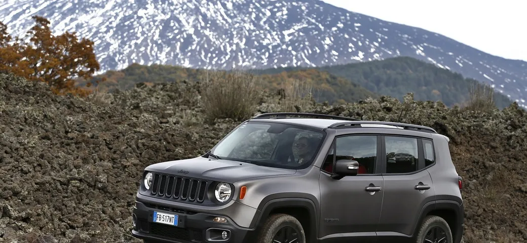 Jeep Renegade Night Eagle: prezzi da 27.490 euro