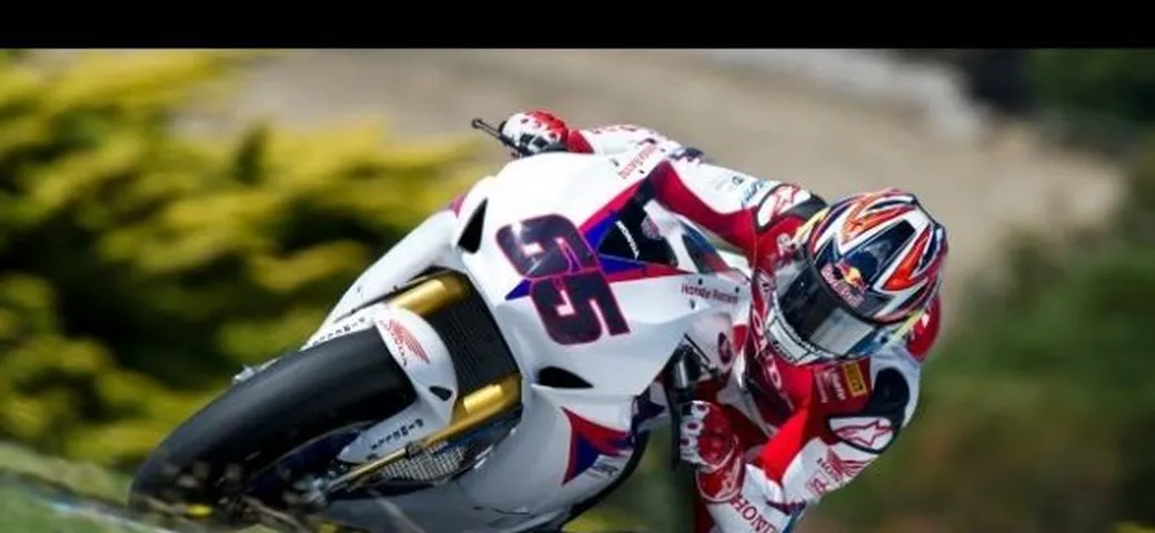 WSBK: Honda e Kawasaki pronte alla stagione 2012 /video