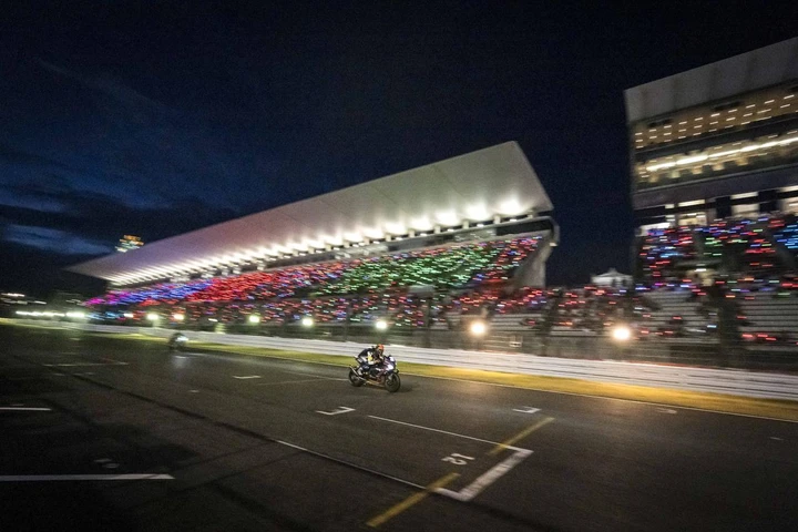 ingrandisci immagine