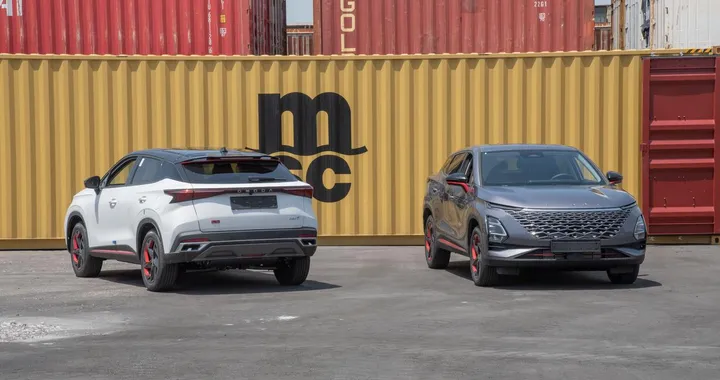 Omoda 5: i primi due esemplari del SUV arrivano in Italia [FOTO]
