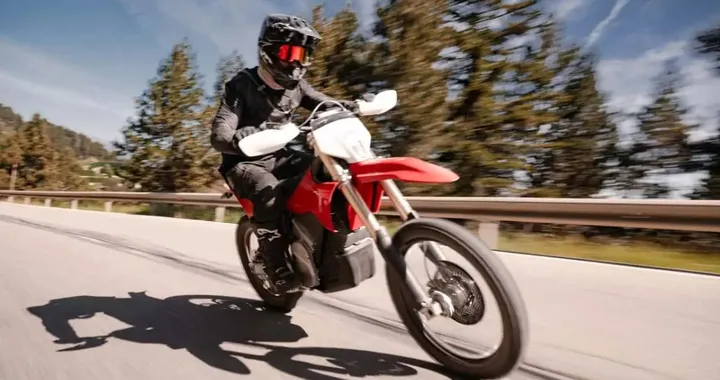 Stark Future triplica il fatturato: la moto elettrica Varg diventa redditizia