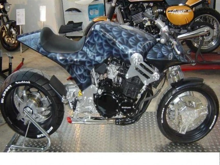 Sexy Bikers: Streetfighter Rumblefish Suzuki