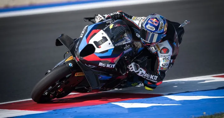 Razgatlioglu vince Gara 1 ad Aragon: Bulega a 30 millesimi in un duello epico