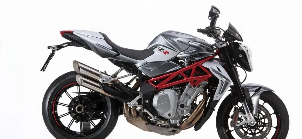MV Agusta Brutale 1090 e 1090RR MY 2015