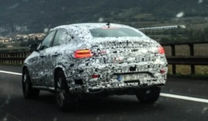 Mercedes ML Coupé: foto spia di un nostro lettore