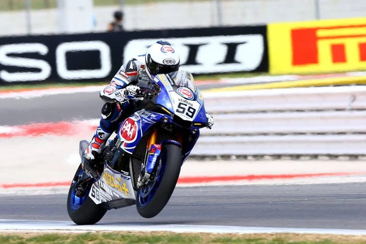 Laguna Seca, ancora Canepa sulla R1 di Guintoli. Il francese si ritira?