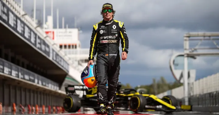 F1, Fernando Alonso commenta gli assembramenti a Malpensa