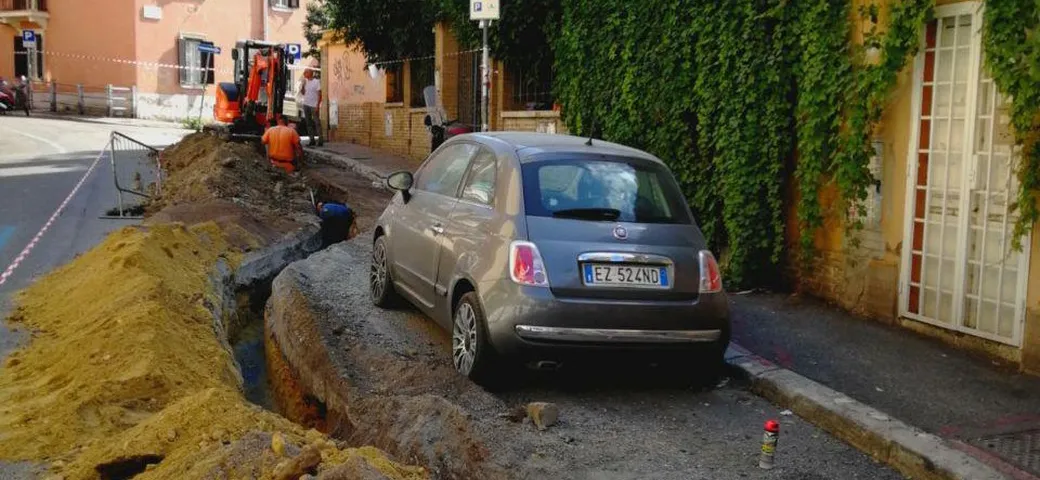 Roma: sosta selvaggia? Chi la fa...