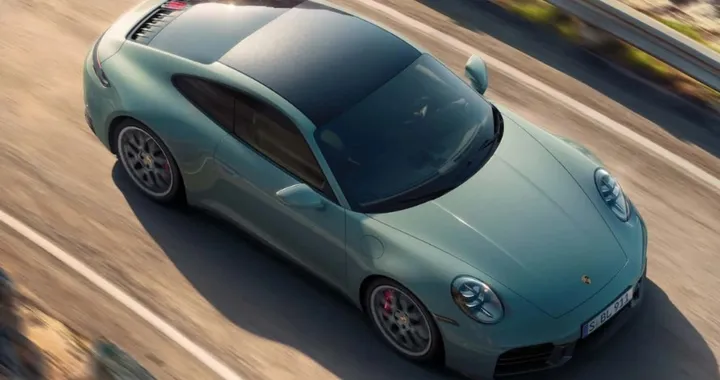 Montezemolo tradisce la Ferrari: l’ex presidente di Maranello si compra una Porsche 911 S