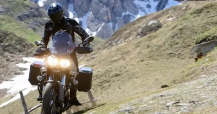 Test Moto Guzzi Stelvio 1200 4V NTX, vivere senza confini